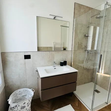 Essenza * Порденоне